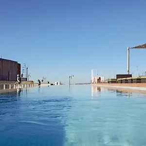 4* Hotell Orangine